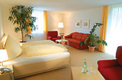 Einzelzimmer im Landhotel Allgäuer Hof in Wolfegg-Alttann im Westallgäu – gemütliche Unterkunft für Ihren Urlaub im Allgäu Einzelzimmer im Landhotel Allgäuer Hof in Wolfegg-Alttann im Westallgäu – gemütliche Unterkunft für Ihren Urlaub im Allgäu